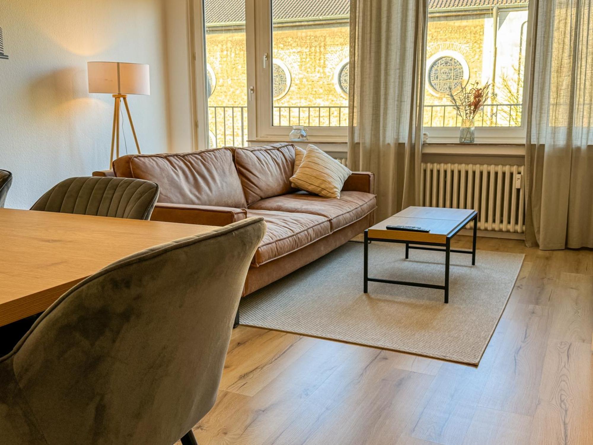 Apartment Duesseltal Messe 100Qm Düsseldorf Exterior foto